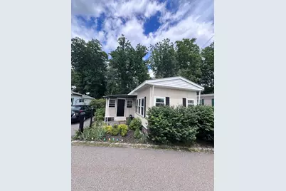 160 Washington St #17, Plainville, MA 02762 - Photo 2