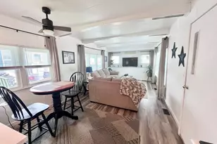160 Washington St, Plainville, MA 02762 - Photo 6