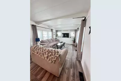 160 Washington St #17, Plainville, MA 02762 - Photo 4