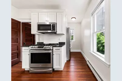 5 Douglas Ave #1, Somerville, MA 02145 - Photo 4