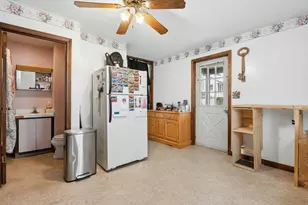 180 Lincoln St, Blackstone, MA 01504 - Photo 32