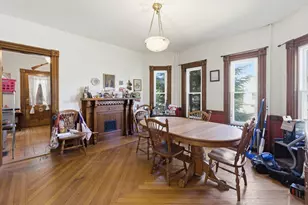 382 Pleasant St, Holyoke, MA 01040 - Photo 6