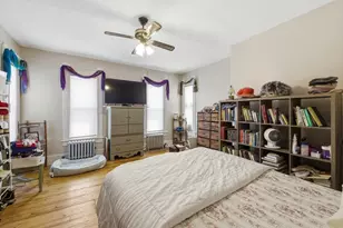 382 Pleasant St, Holyoke, MA 01040 - Photo 16