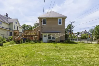 382 Pleasant St., Holyoke, MA 01040 - Photo 32