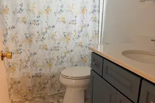352 Plain St, Lowell, MA 01852 - Photo 12