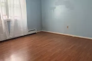 352 Plain St, Lowell, MA 01852 - Photo 8