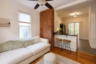 64 White Pl, Brookline, MA 02445 - Photo 4