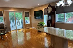701 Sherwood Forrest Ln, Saugus, MA 01906 - Photo 4