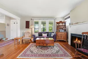 24 Thomas Ave, Holyoke, MA 01040 - Photo 20