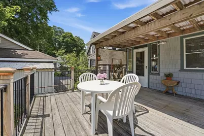 24 Thomas Ave, Holyoke, MA 01040 - Photo 6