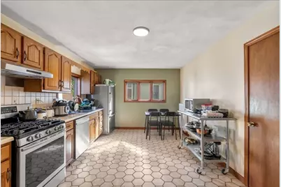 8 Franklin St #2, Somerville, MA 02145 - Photo 4