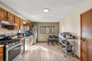 8 Franklin St, Somerville, MA 02145 - Photo 4