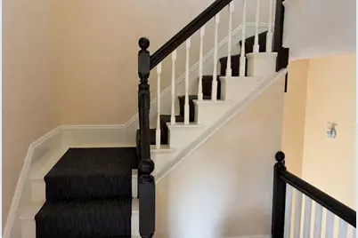 8 Franklin St #2, Somerville, MA 02145 - Photo 12