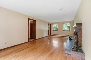17 Raymond Dr, Wilbraham, MA 01095 - Photo 10