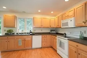 94-96 Neil St, Marlborough, MA 01752 - Photo 4