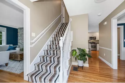 103 Meadow Creek Dr, Dracut, MA 01826 - Photo 2