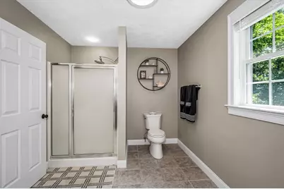 103 Meadow Creek Dr, Dracut, MA 01826 - Photo 18