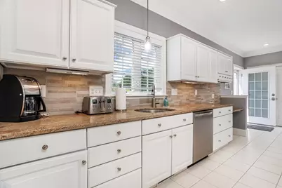 150 Nicholas Dr, Lancaster, MA 01523 - Photo 6
