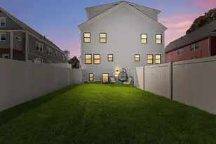 11B Lowell St, Arlington, MA 02476 - Photo 22