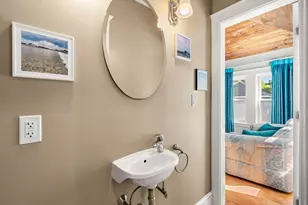 13 Sapphire Rd, Marblehead, MA 01945 - Photo 12