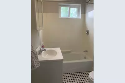176 Chestnut St #2, Waltham, MA 02453 - Photo 2