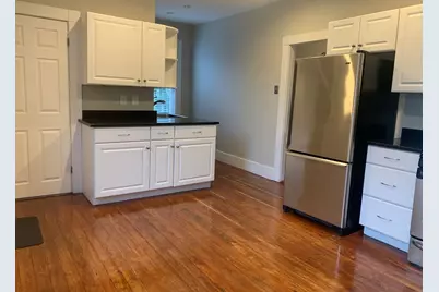 176 Chestnut St #2, Waltham, MA 02453 - Photo 4