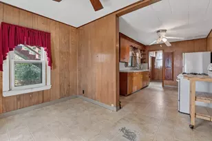 153 Locust St, Winthrop, MA 02152 - Photo 8
