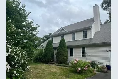 76 Stagecoach Rd, Holliston, MA 01746 - Photo 2