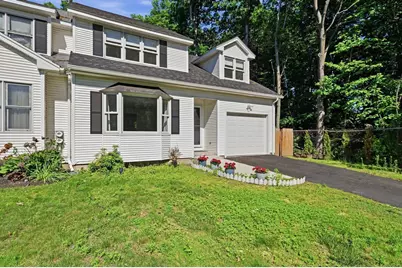 53 Luden St, Springfield, MA 01118 - Photo 2