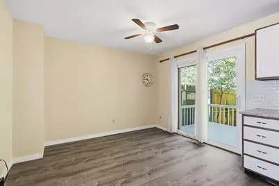 53 Luden St, Springfield, MA 01118 - Photo 12
