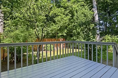 53 Luden St, Springfield, MA 01118 - Photo 36