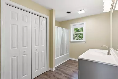 53 Luden St, Springfield, MA 01118 - Photo 26