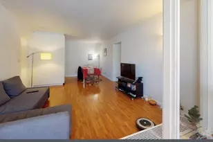 18 Juniper St, Brookline, MA 02445 - Photo 6