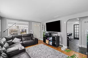 19 Annette St, Pawtucket, RI 02861 - Photo 6