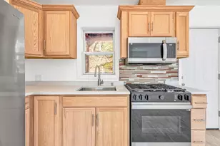 70 Marston St, Lawrence, MA 01841 - Photo 18