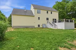 37 Sylvia St, Fairhaven, MA 02719 - Photo 32