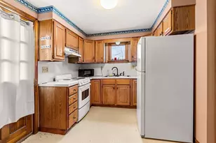 22 Woodland St, Merrimac, MA 01860 - Photo 6