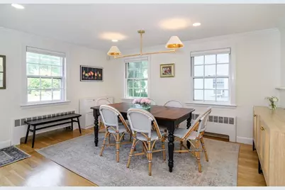 58 Manor Ave, Wellesley, MA 02482 - Photo 8