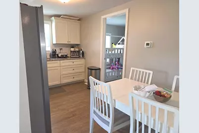 71 Notre Dame St, Westfield, MA 01085 - Photo 6