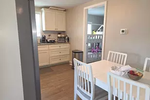 71 Notre Dame St, Westfield, MA 01085 - Photo 6