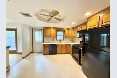 157 Hartford #A, Natick, MA 01760 - Photo 4