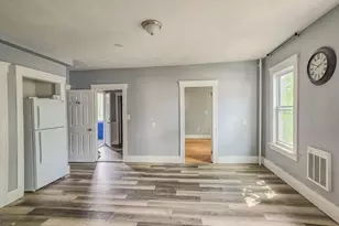 9 Greenwood St, Worcester, MA 01607 - Photo 4