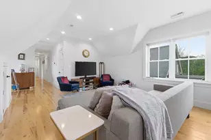 44 Evergreen St, Boston, MA 02130 - Photo 8