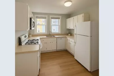 225 Florence St. #2nd fl, Boston, MA 02131 - Photo 2