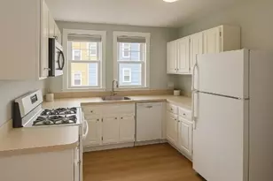 225 Florence St, Boston, MA 02131 - Photo 2
