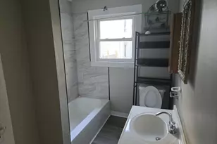 19 Halford Pl, Lynn, MA 01902 - Photo 2