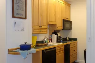 17 Centre St, Cambridge, MA 02139 - Photo 4