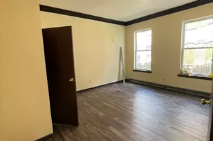 187 Chestnut St, Holyoke, MA 01040 - Photo 10