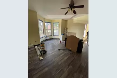 187 Chestnut St, Holyoke, MA 01040 - Photo 8