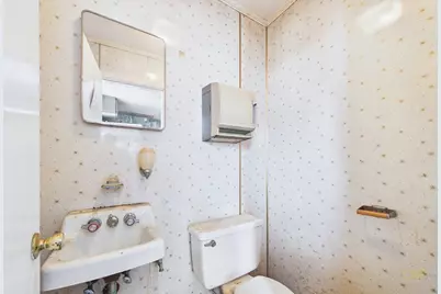 1395-1405 N Main St, Fall River, MA 02720 - Photo 30